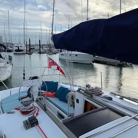 Tiny B Is Waiting For You!