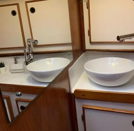 Botel Tiny B Is Waiting For You!