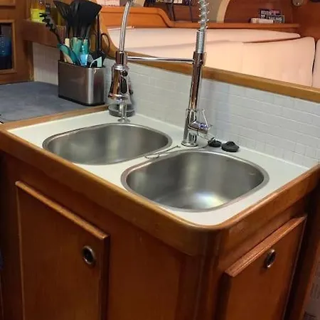 Tiny B Is Waiting For You! Portimao